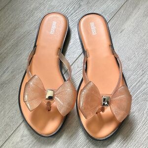 MELISSA Slim Flip Flop Water Resistant Bow Beige Glitter/Black Size 10 NWOT